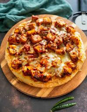 Chicken Paneer Pizza